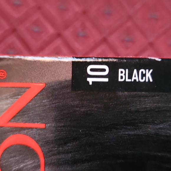 REVLON | COLORSILK HAIR DYE | BLACK - Picture 2 of 2